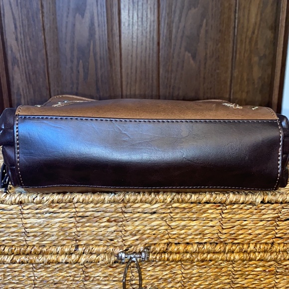 Tignanello Mojave X-body Brown and Caramel Leather Cross Body Bag - Picture 14 of 15